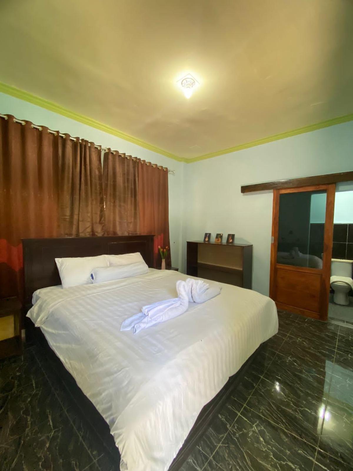 Huu Kurnia Family Homestay & Restaurant! מראה חיצוני תמונה