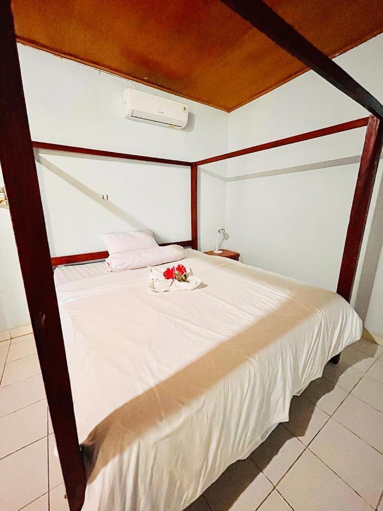 Huu Kurnia Family Homestay & Restaurant! מראה חיצוני תמונה